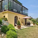 Villa Elea Suites De Luxe